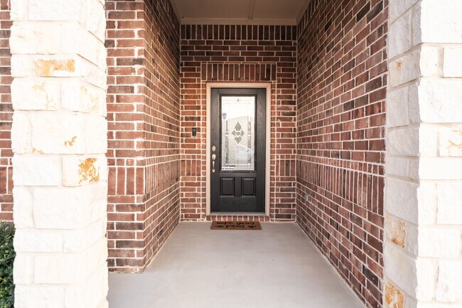 Building Photo - 6210 Underwood Way