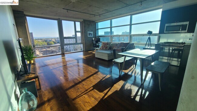 Foto del edificio - 311 Oak St
