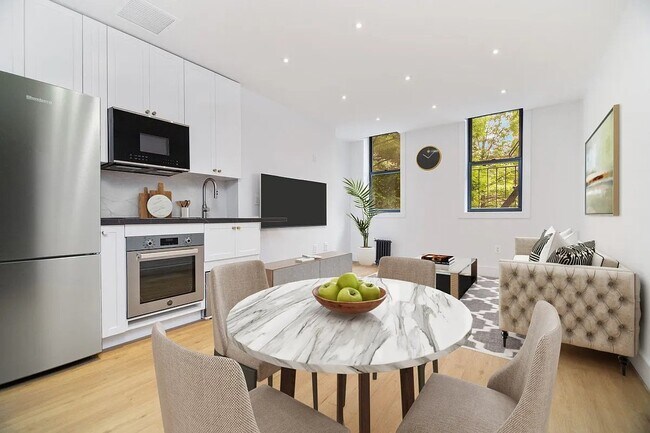 Building Photo - 153 Rivington St