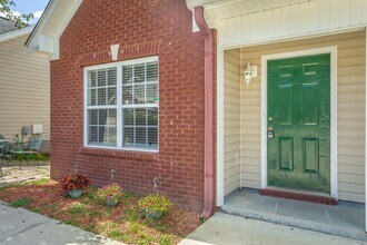 Building Photo - 2769 Westbrook Ct