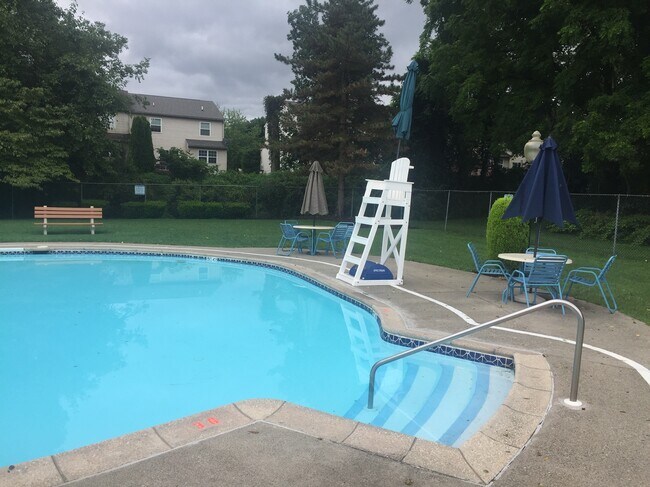 Penn's Farm Pool - 116 Brandywine Dr