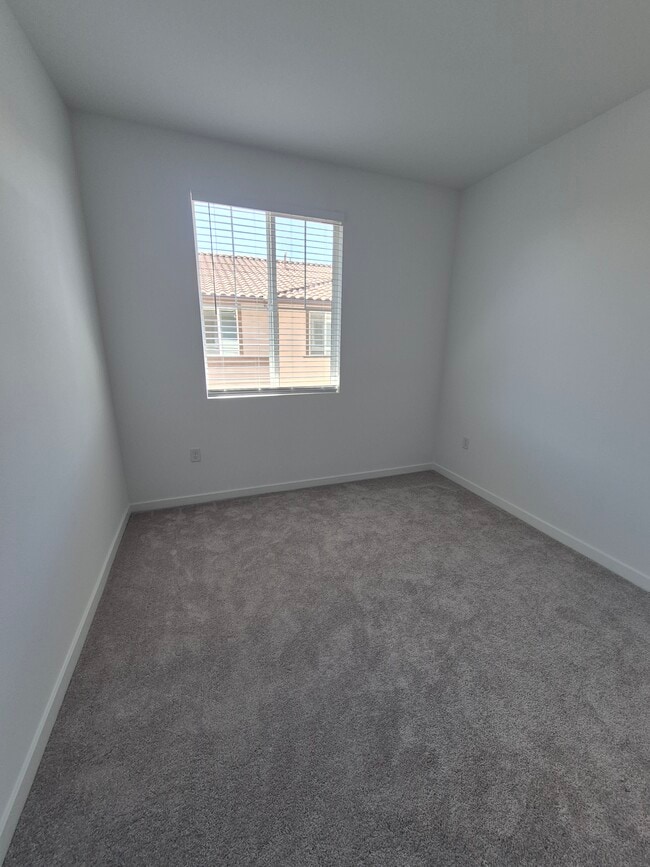 Building Photo - 34543 Ciruela Ave