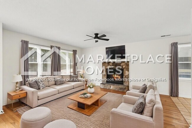 Foto del edificio - 3252 Greenhill Ct