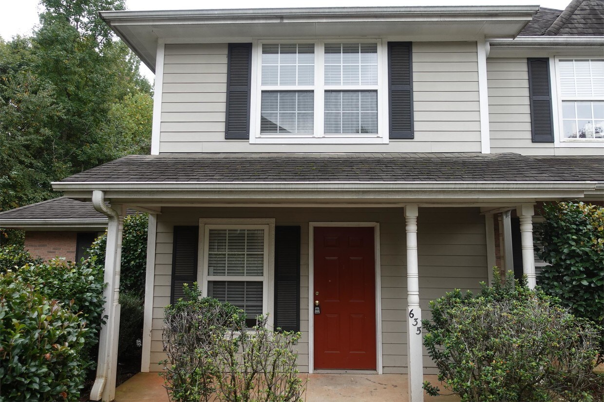 635 Bear Dr, Greenville, SC 29605 Townhome Rentals in Greenville SC