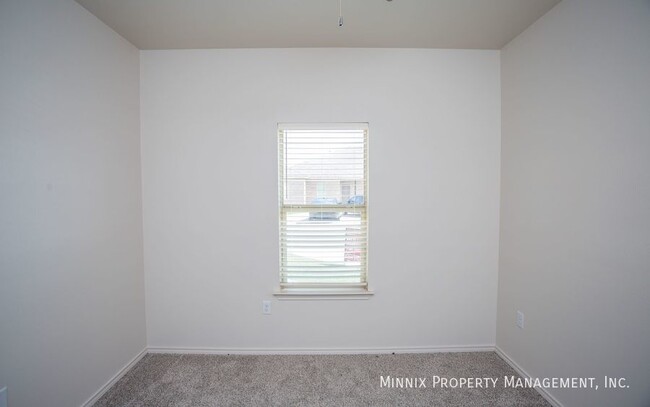 Building Photo - 2608 136th St