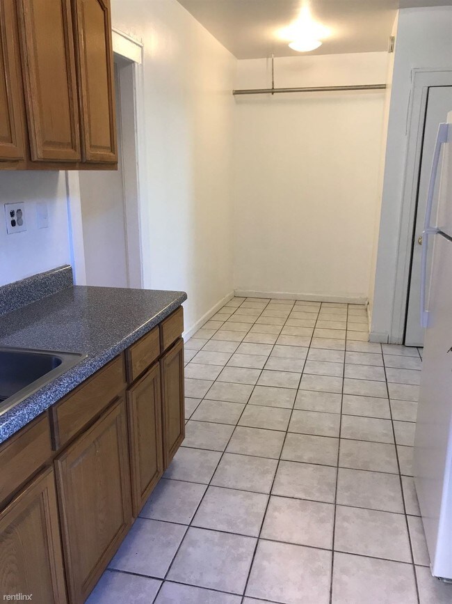 Building Photo - 3044 48th St