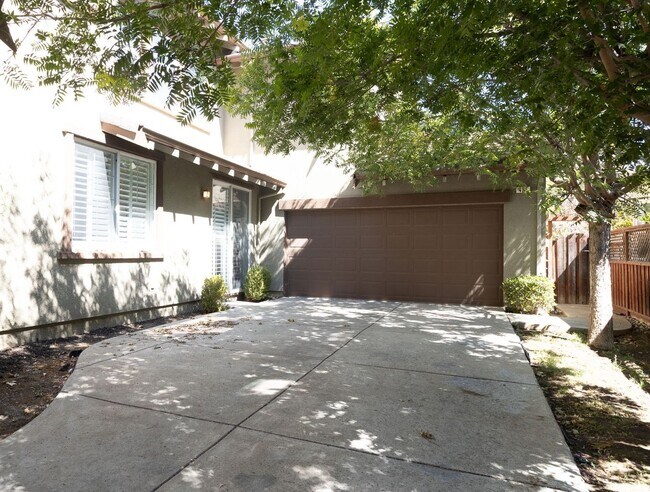 Foto del edificio - GREAT PRICE!!!- Mountain House-A Commuter'...