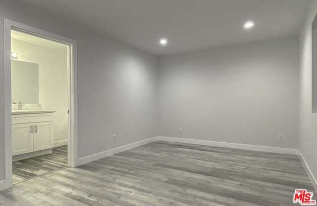 Foto del edificio - 6626 1/2 Camellia Ave