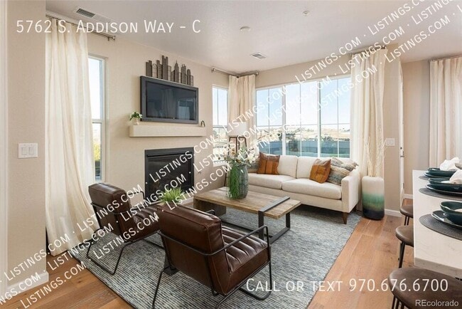 Building Photo - 5762 S Addison Way