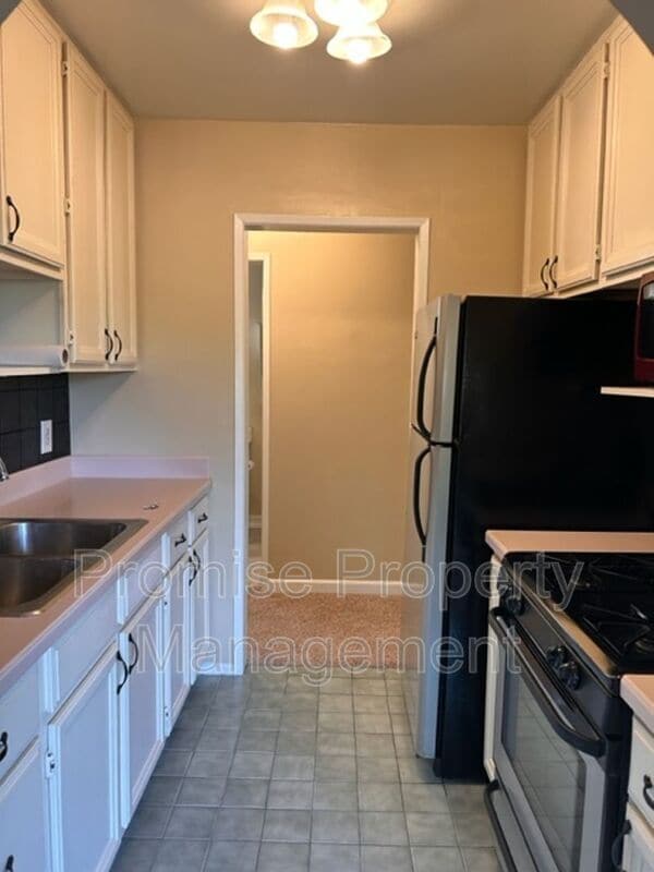 Foto del edificio - 2929 Fire Mountain Dr