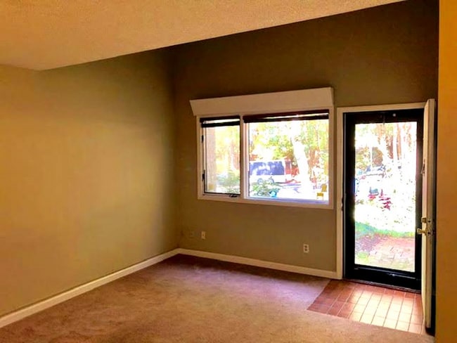 Building Photo - 4411 Kaplan Dr