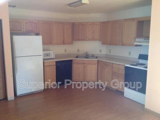 Building Photo - 1319 Loftsgordon Ave