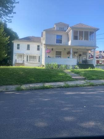Primary Photo - 215 Rochester St