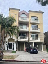 Building Photo - 1952 Selby Ave