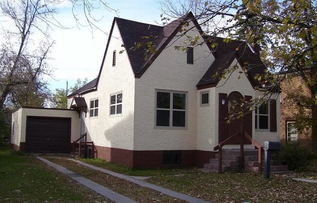 Foto del edificio - 1319 Bixby Ave NE
