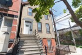 Primary Photo - 948 W Willow St