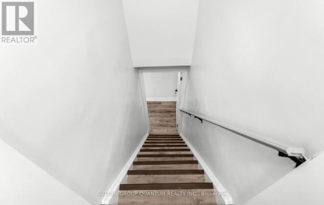 Building Photo - 313 Ashbury Rd