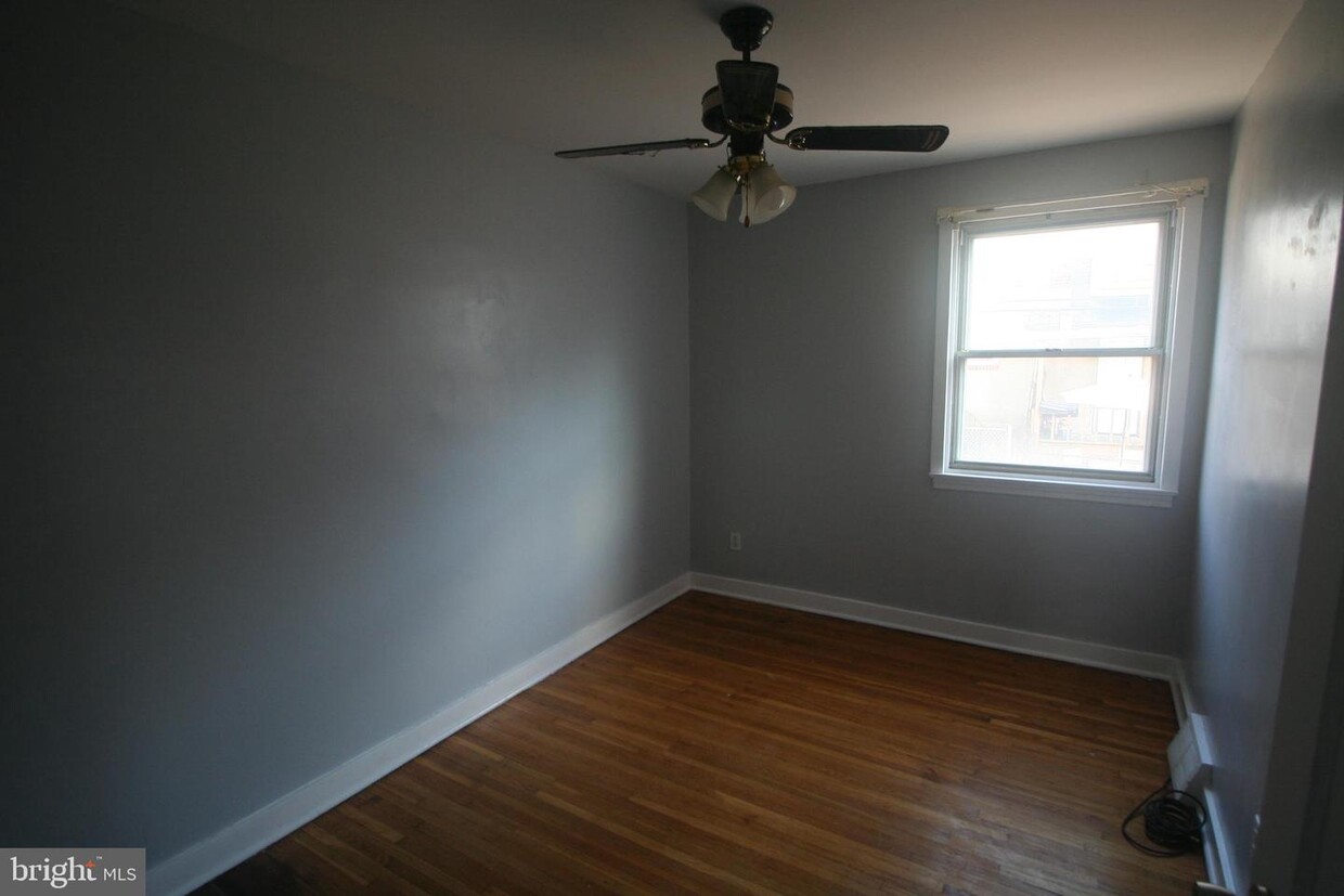 Primary Photo - 5811 Bustleton Ave