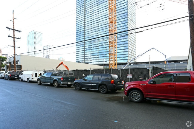 Building Photo - Ola Ka Ilima Artspace and Lofts