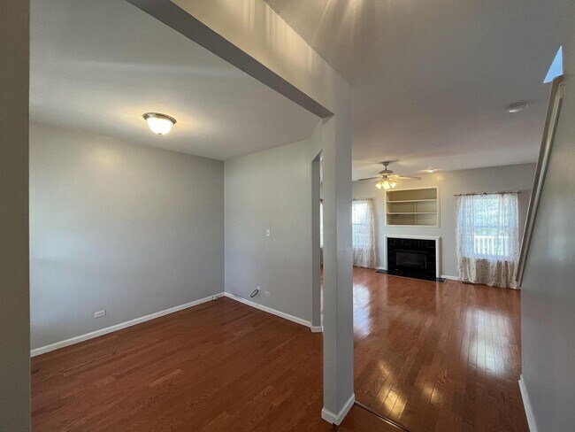 Foto del edificio - 3896 Baybrook Dr