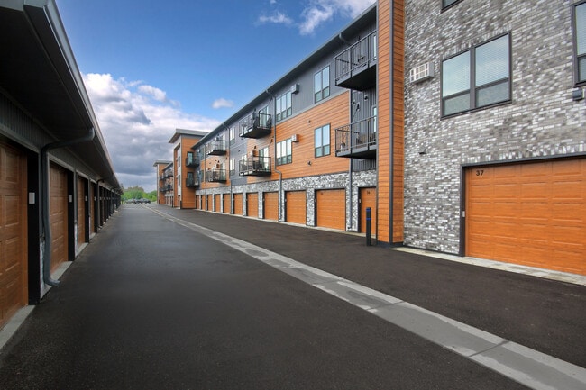Detached and Attached Garages - Courtyard Apartments