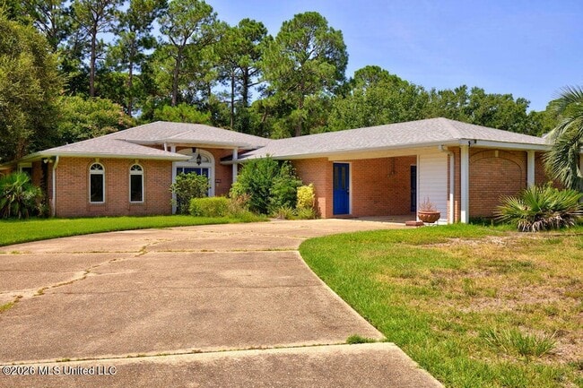 Building Photo - 219 Tantallon Dr