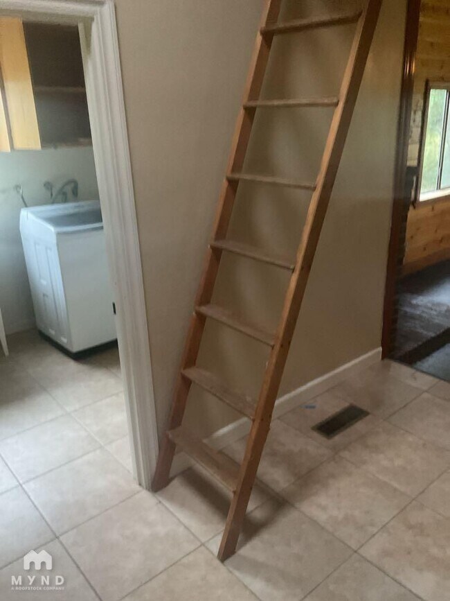 Foto del edificio - 10230 Wise Rd