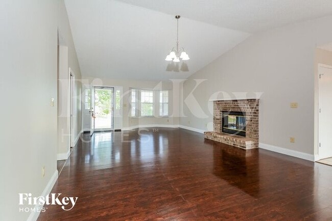 Building Photo - 2134 Willow Trace Dr