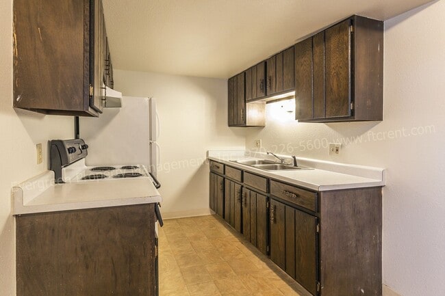 Foto del edificio - 1314 E 16th St