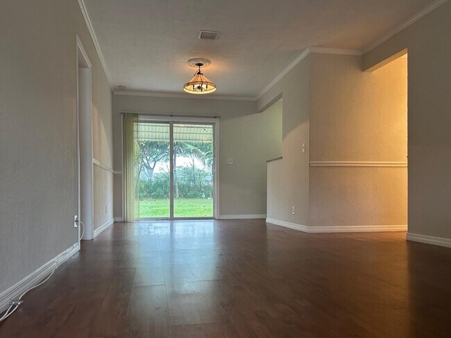 Foto del edificio - 1015 Macy St