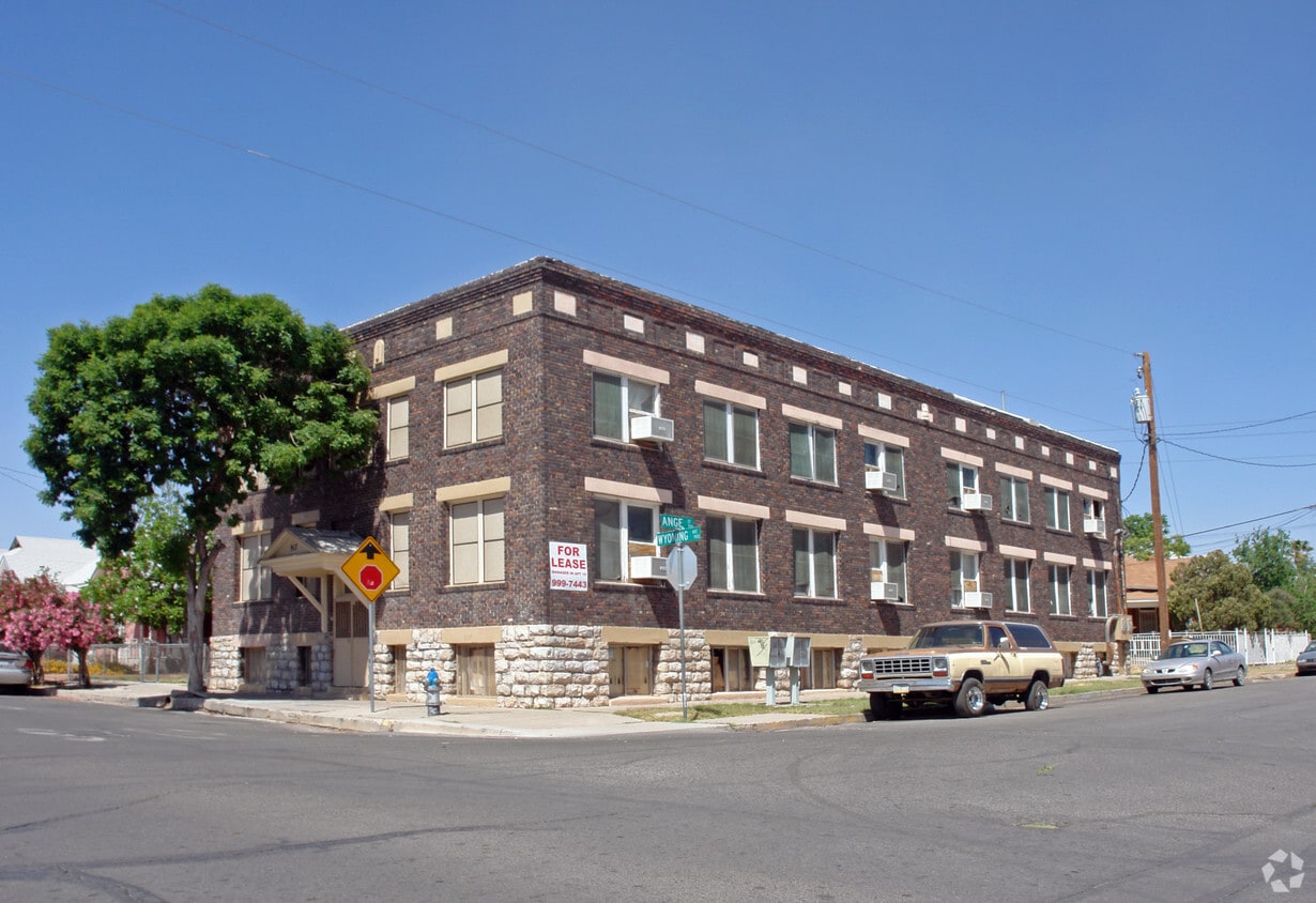 Building Photo - 917 Wyoming Ave