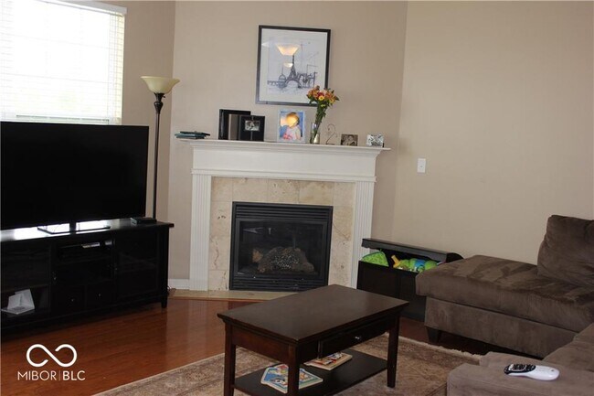 Foto del edificio - 16317 Meadowlands Ln