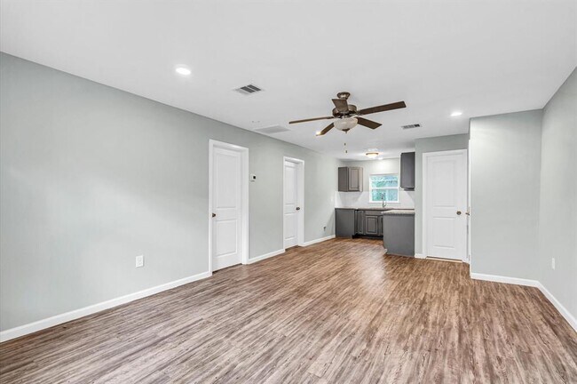 Building Photo - 3208 Holman St