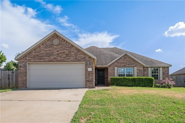 Building Photo - 2703 SW Warberry Ave