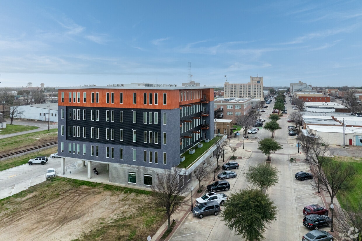 Building Photo - Jordan's Lofts