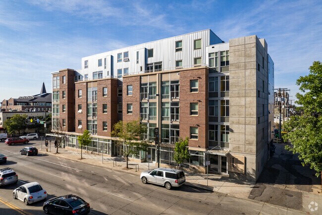 Esquina sureste - University Lofts