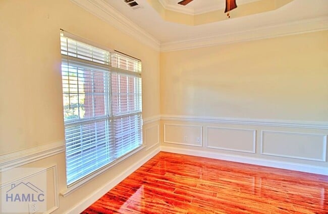 Foto del edificio - 1000 White Oak Cir