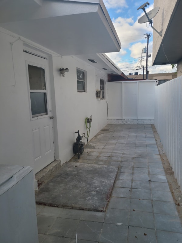 Photo - 375 E 8th St House