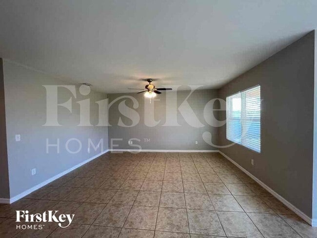 Foto del edificio - 9297 Kinghill St