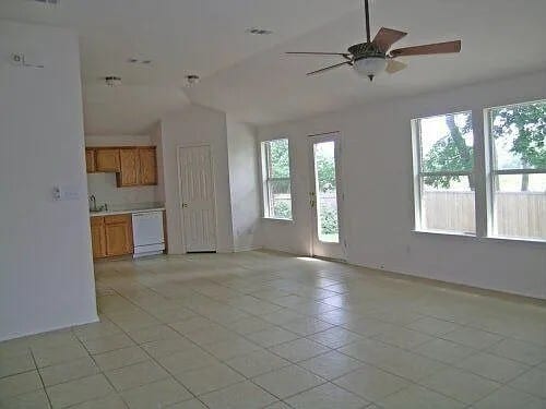 Foto del edificio - 12204 Half Hitch Trail