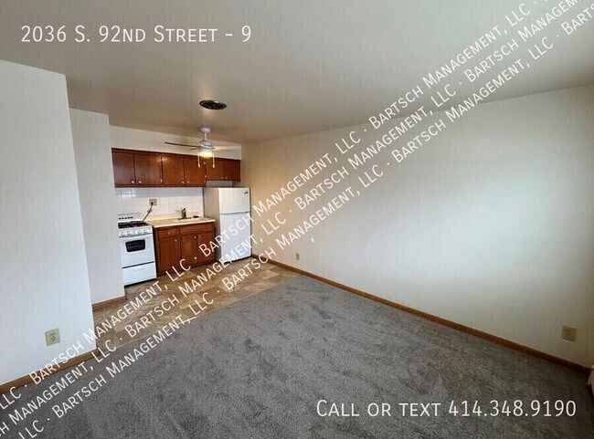 Foto del edificio - 2036 S 92nd St