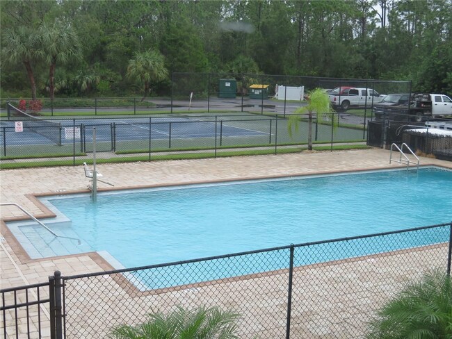 Foto del edificio - 25050 Sandhill Blvd Bldg 4 Unit A3