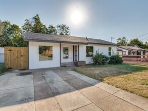 Building Photo - 4516 Idaho Ave