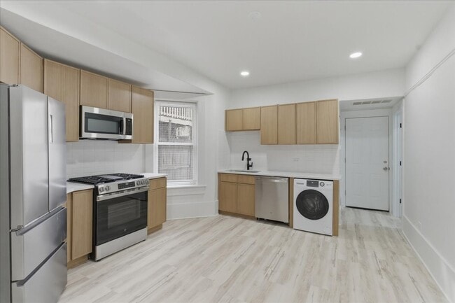 Building Photo - 2607 W Haddon Ave