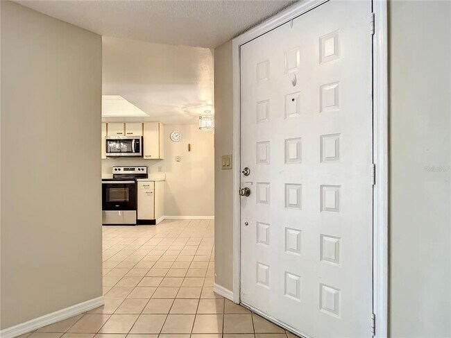 Building Photo - 308 N Shadowbay Blvd