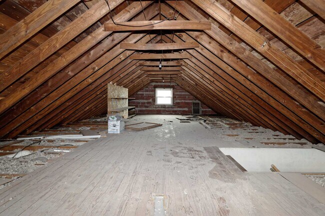 Building Photo - 3554 Jamieson Ave