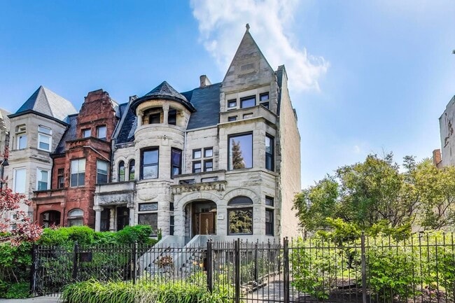 Foto del edificio - 4553 S Ellis Ave