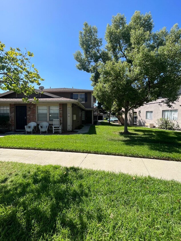 Primary Photo - Beautiful Two Story Condo in Azusa