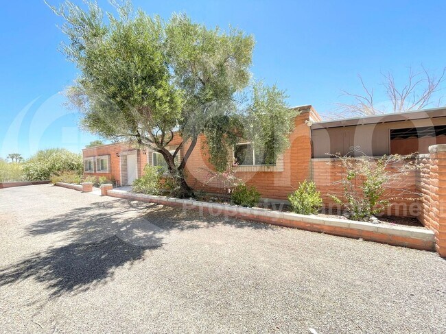 Building Photo - 4851 E Paseo del Bac