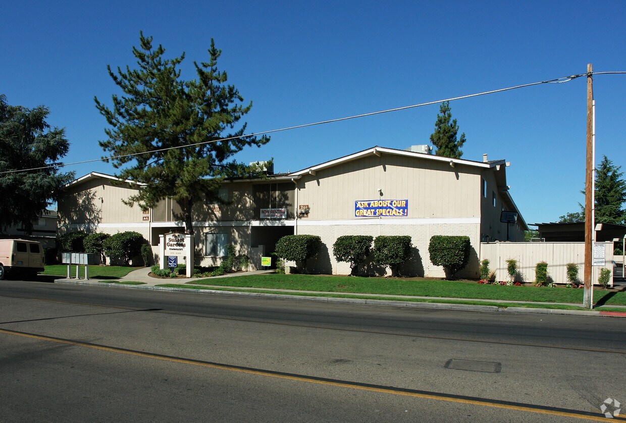 Sunset Gardens Townhomes 21512161 N Winery Ave Fresno, CA